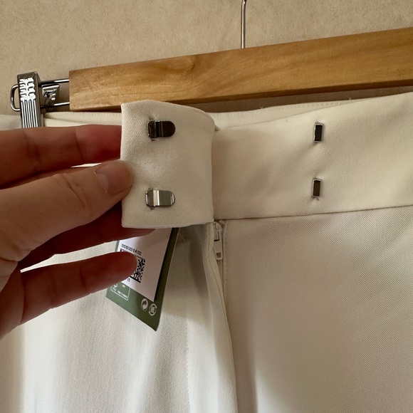 H&M Trousers, Size 16 (fits more like 14) 3/$25 - Picture 2 of 4
